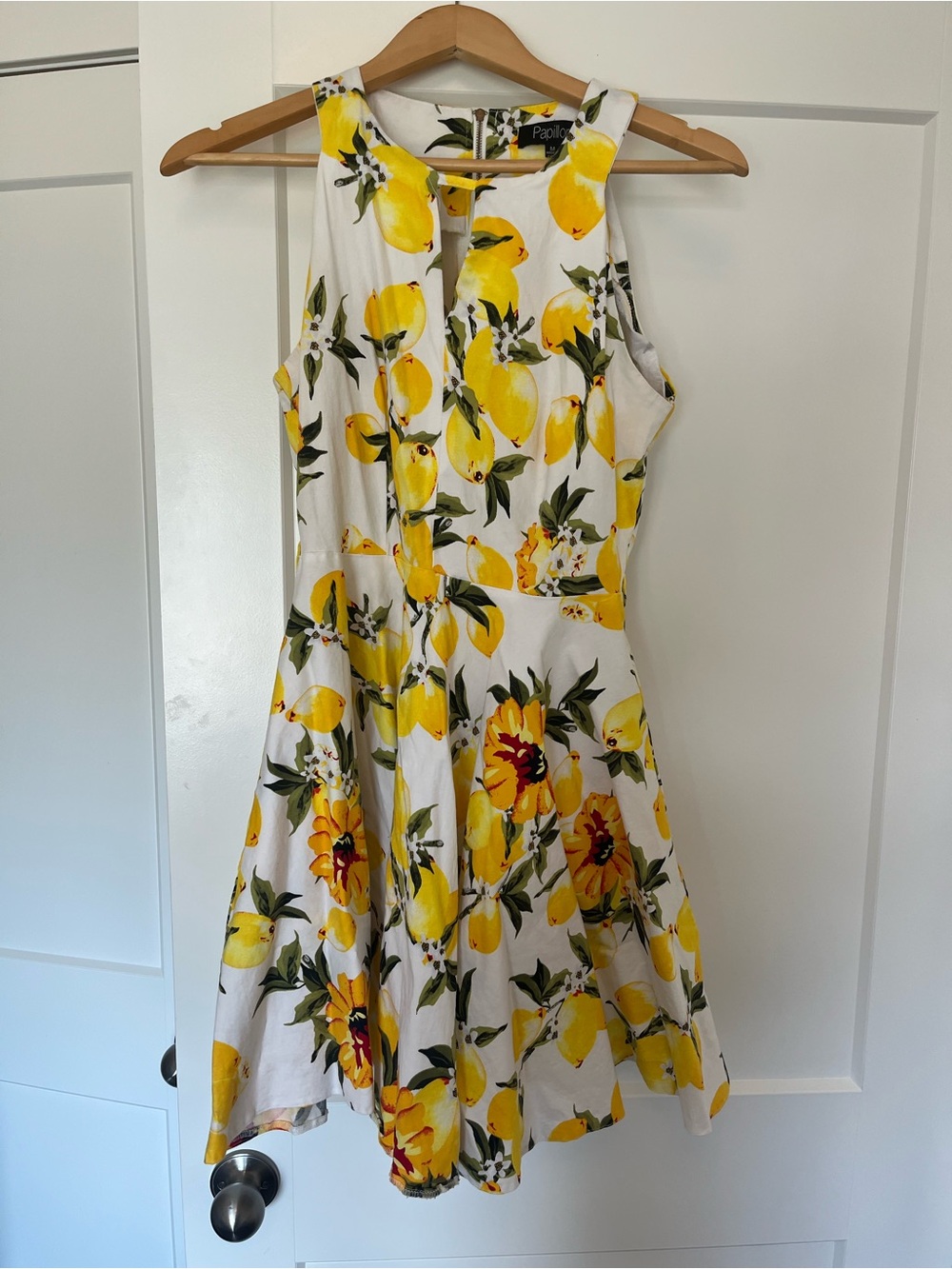 Papillon Blanc Yellow & White Lemon-Print Sleeveless Midi Dress